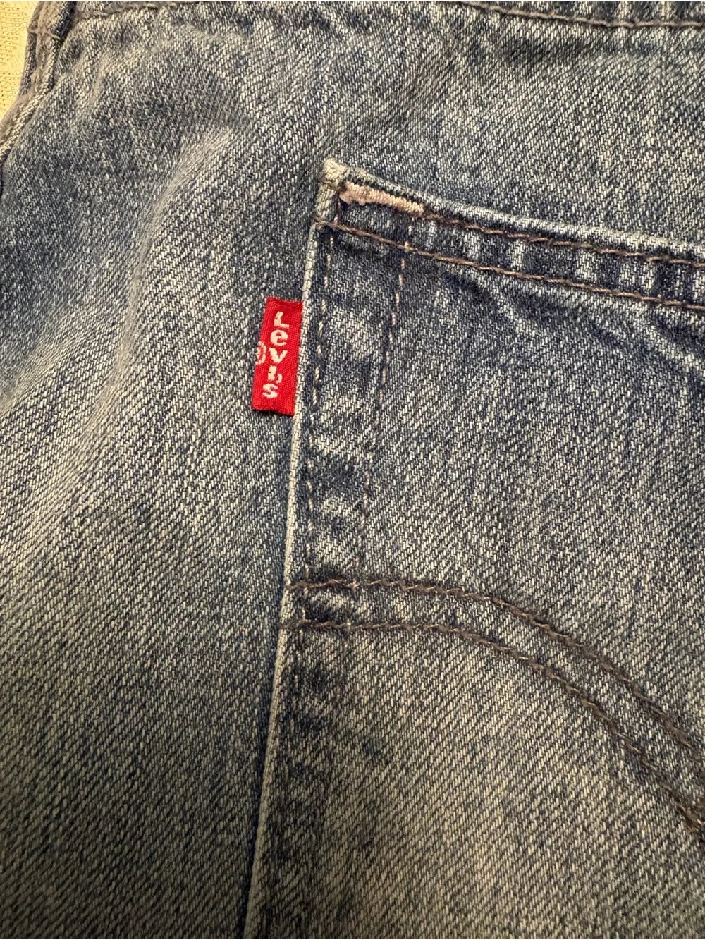 Levi's 514 Men's Blue Denim Jeans - Classic Straight Fit